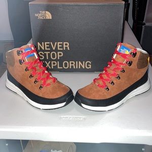 The North Face “Back-To-Berkeley Redux Remtlz Lux Boots”